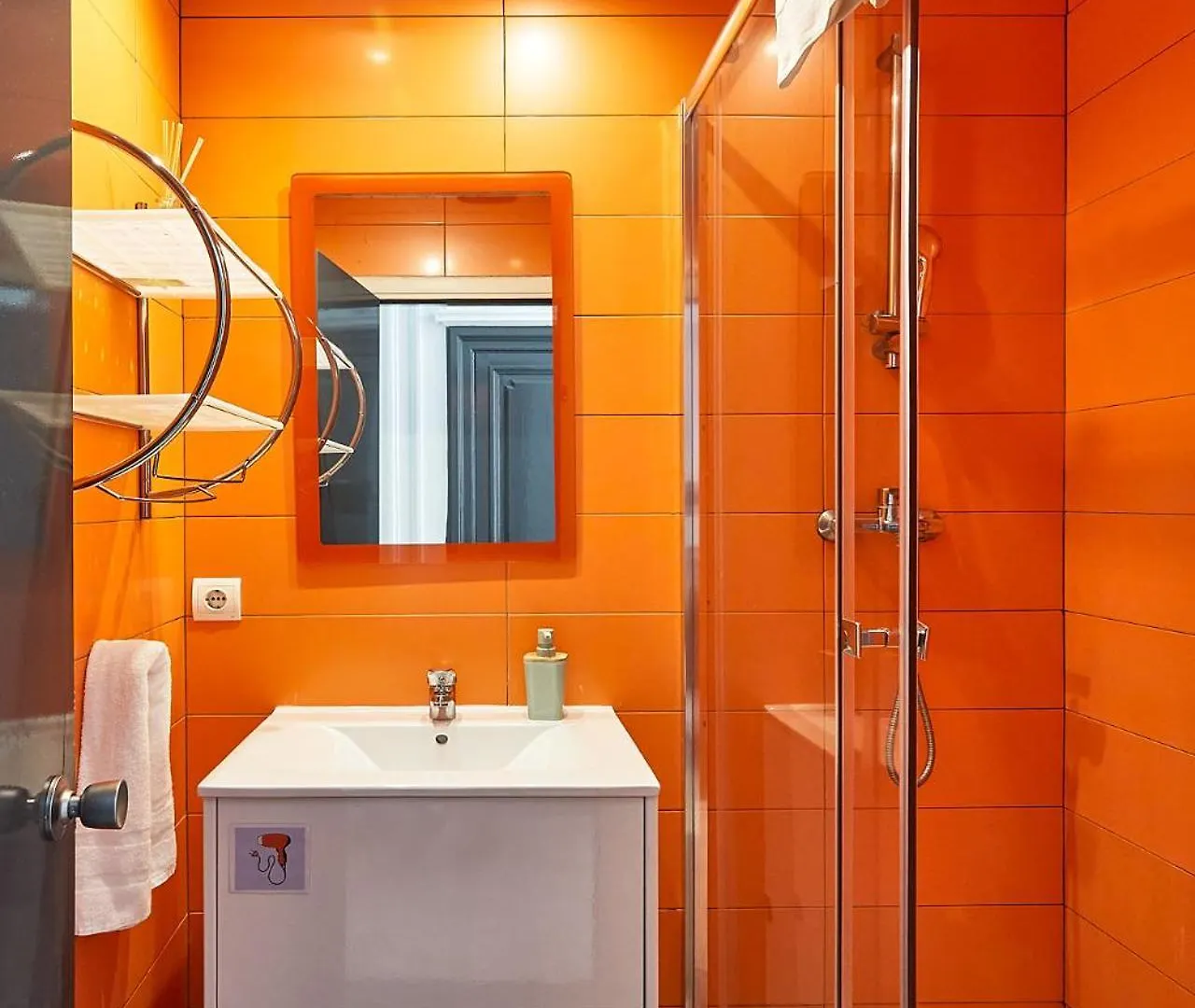 ** Guest house Ella Hostel Gran Via Barcelona Spain