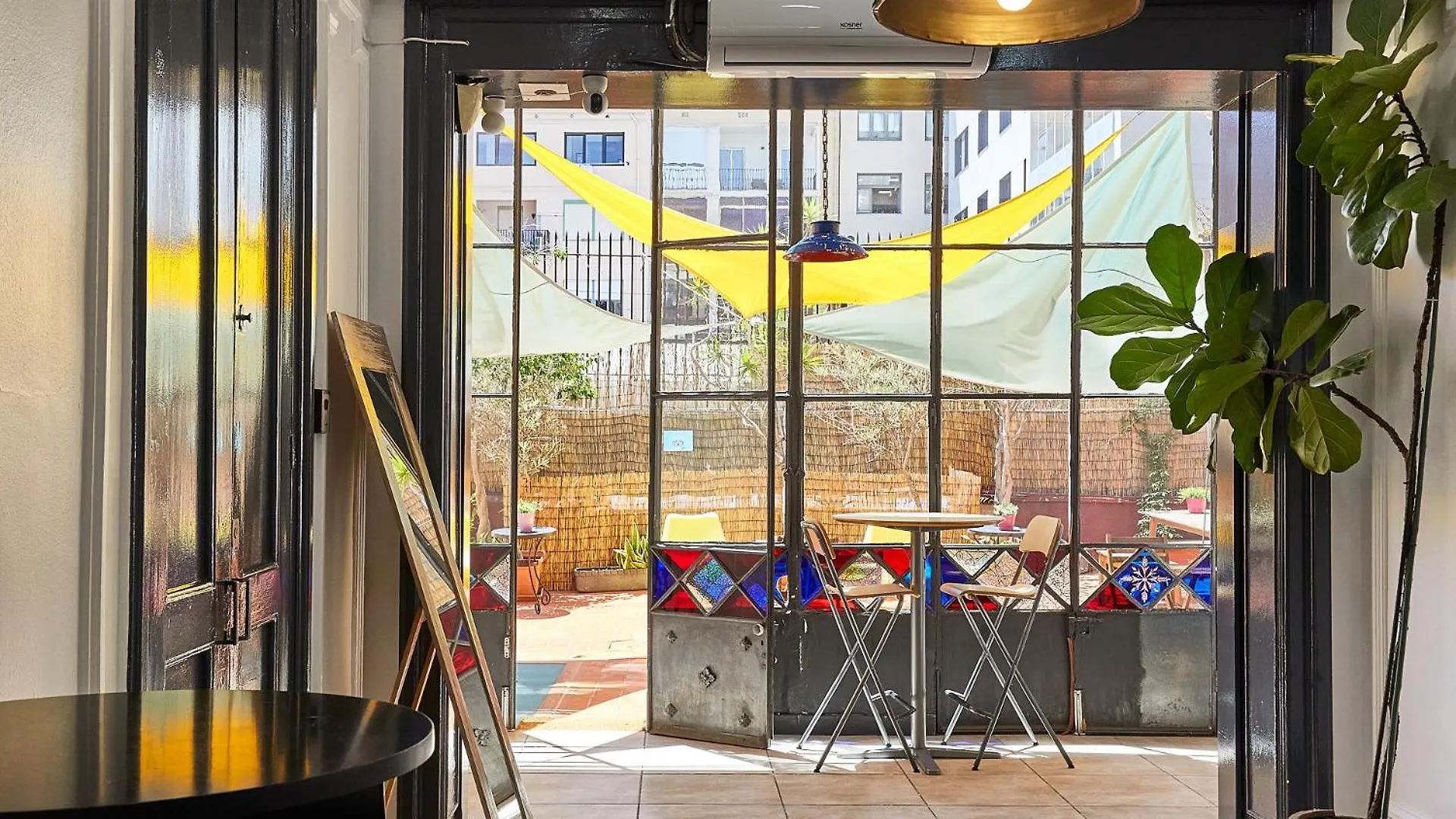 Ella Hostel Gran Via Barcelona Guest house