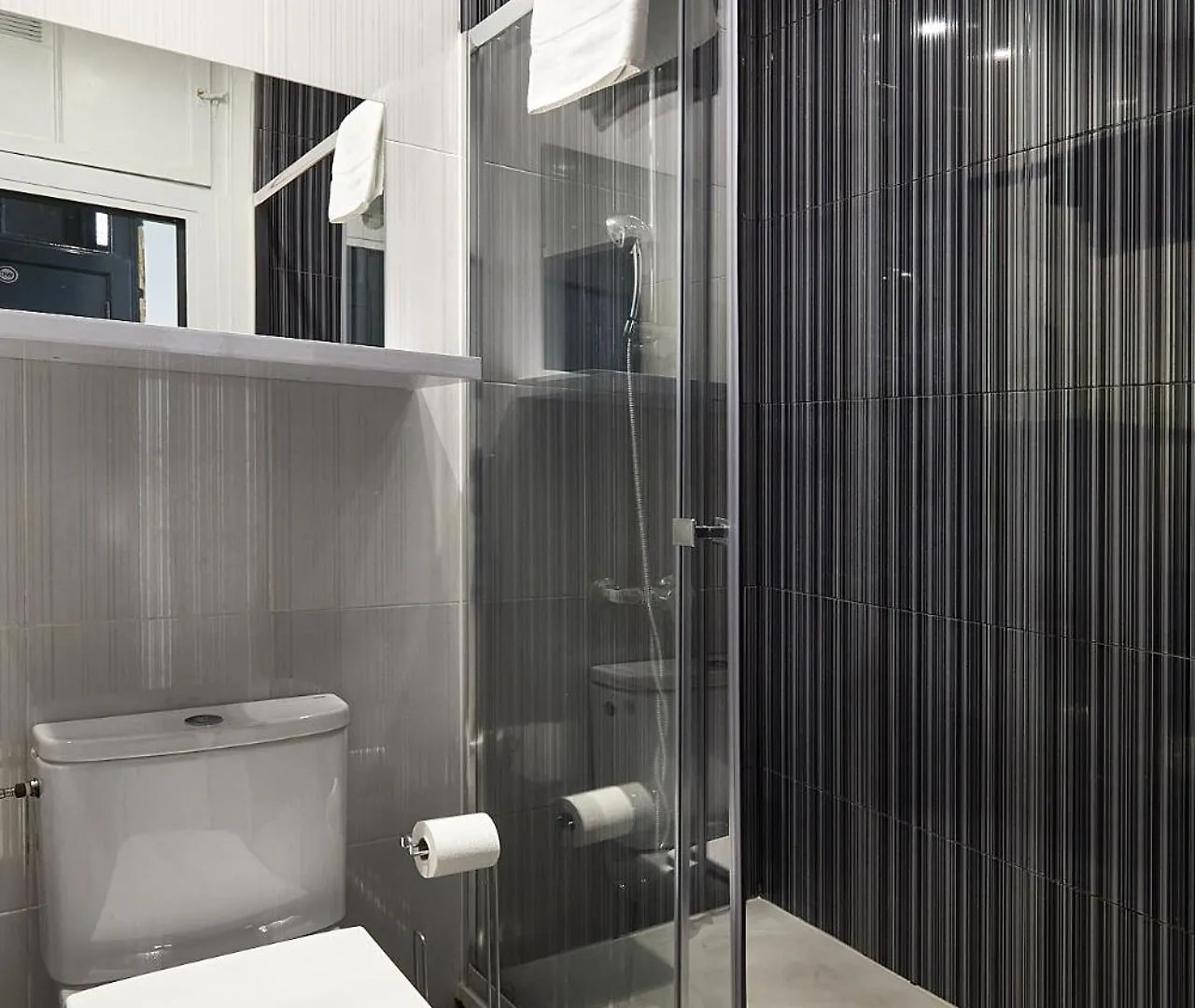 Ella Hostel Gran Via Barcelona 2*,
