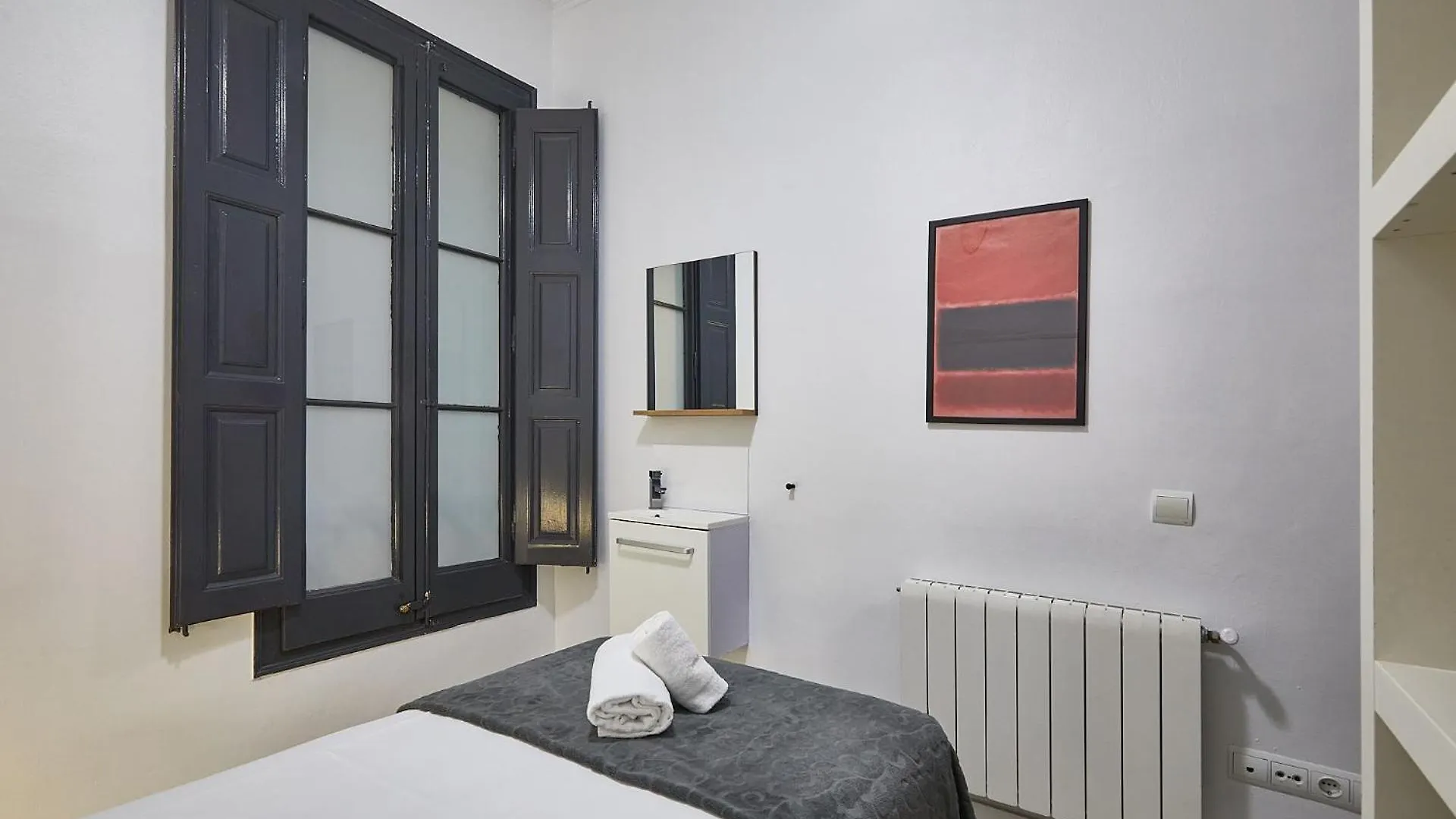 Ella Hostel Gran Via Barcelona Guest house