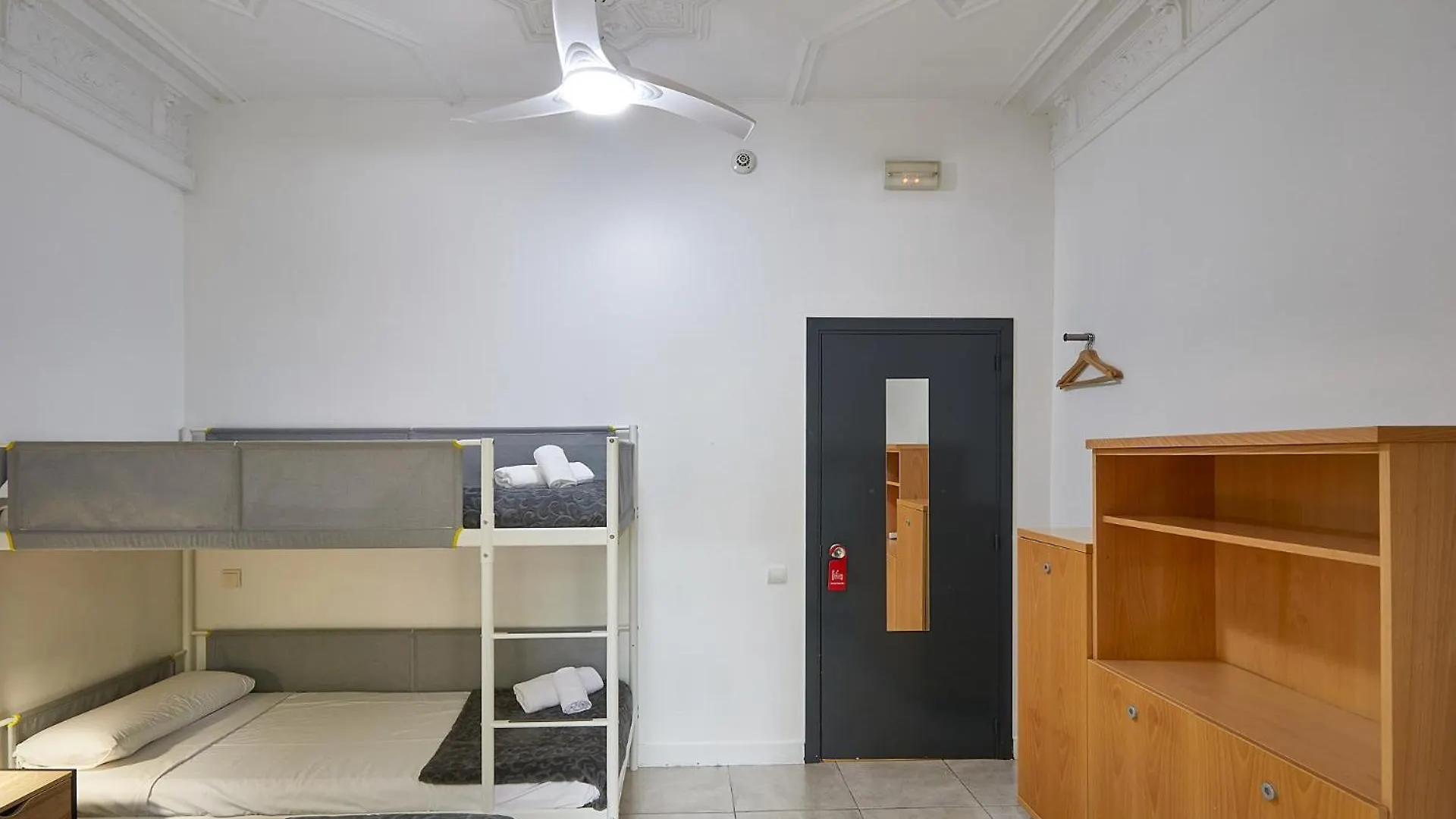 Ella Hostel Gran Via Βαρκελώνη Πανσιόν