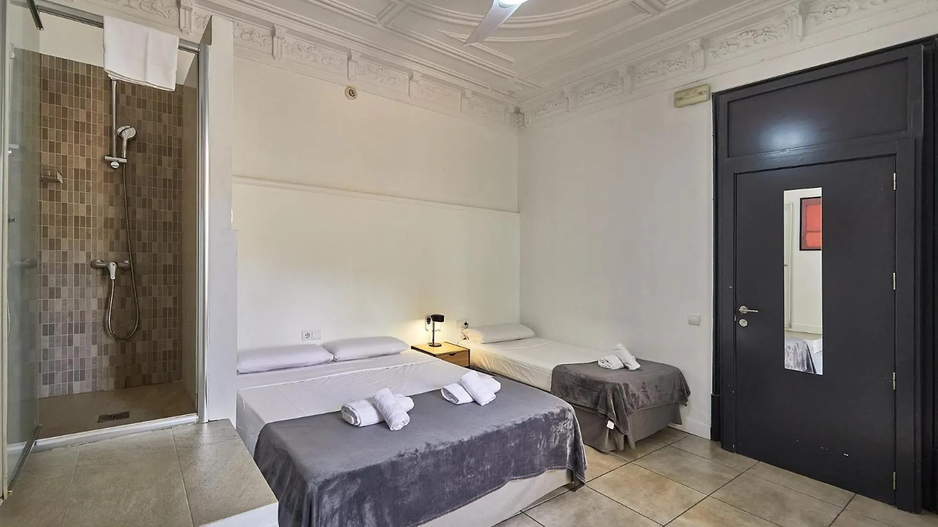 Ella Hostel Gran Via Barcelona 2*,  Espanha