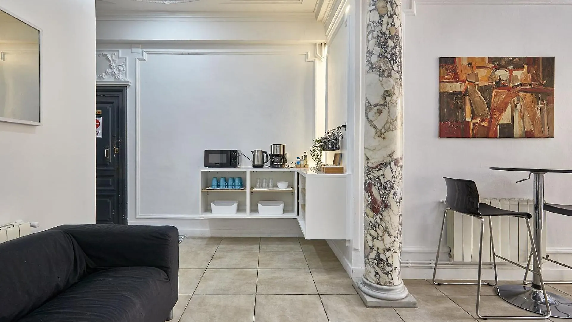 Ella Hostel Gran Via Barcelona