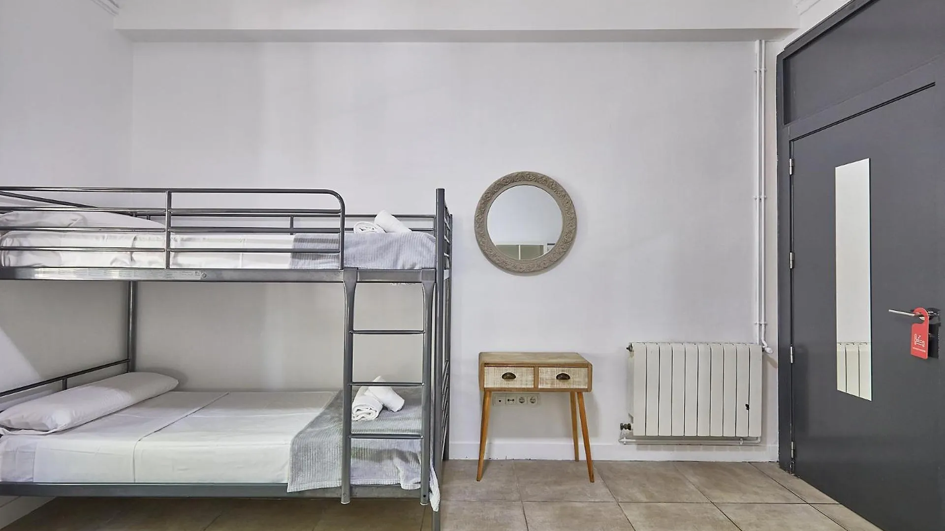 Ella Hostel Gran Via Barcelona Casa de hóspedes